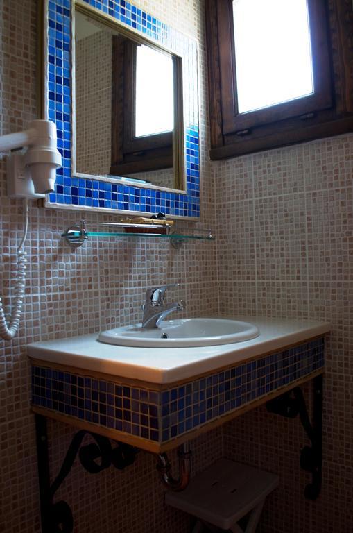 Petrini Gonia Aparthotel Livadherón Стая снимка